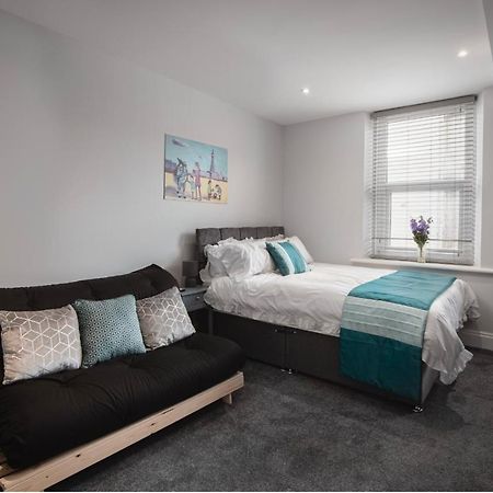 Blackpool Abode - Polaris Apartments Экстерьер фото